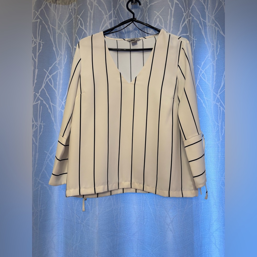 H&M Striped V-Neck Women's Top